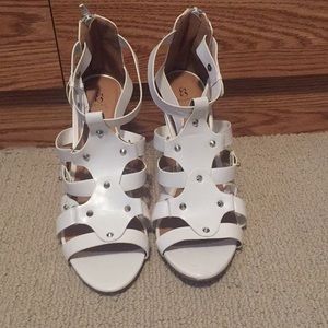 Strappy Heeled Sandal